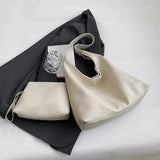 2-teiliges Set: Große Schultertasche aus Leder