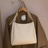 Schulterhandtasche mit großer Kapazität und passender Tasche