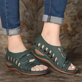 Retro Rundzehen Sandalen mit weiter Passform und orthopädischer Unterstützung