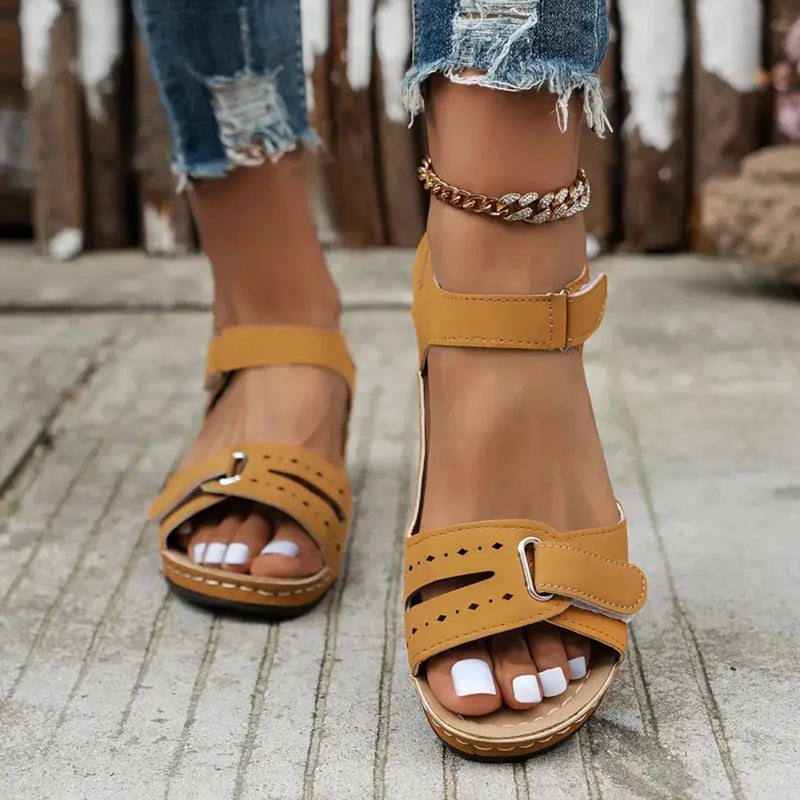 Unterstützende Damen-Sommer-Sandalen