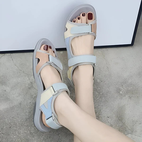 Verstellbare Klettverschluss-Sandalen für den ganztägigen Komfort