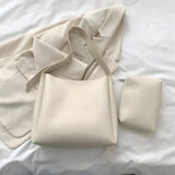 Schulterhandtasche mit großer Kapazität und passender Tasche