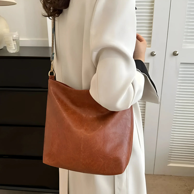Vintage Leder-Umhängetasche mit breitem Riemen