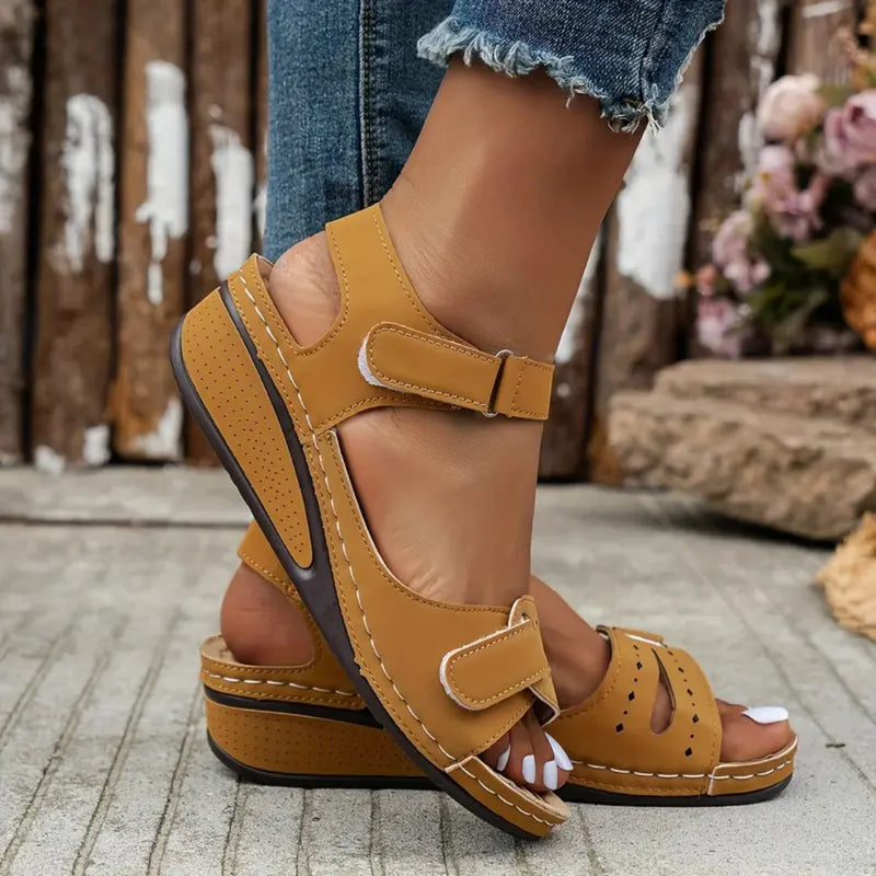 Unterstützende Damen-Sommer-Sandalen