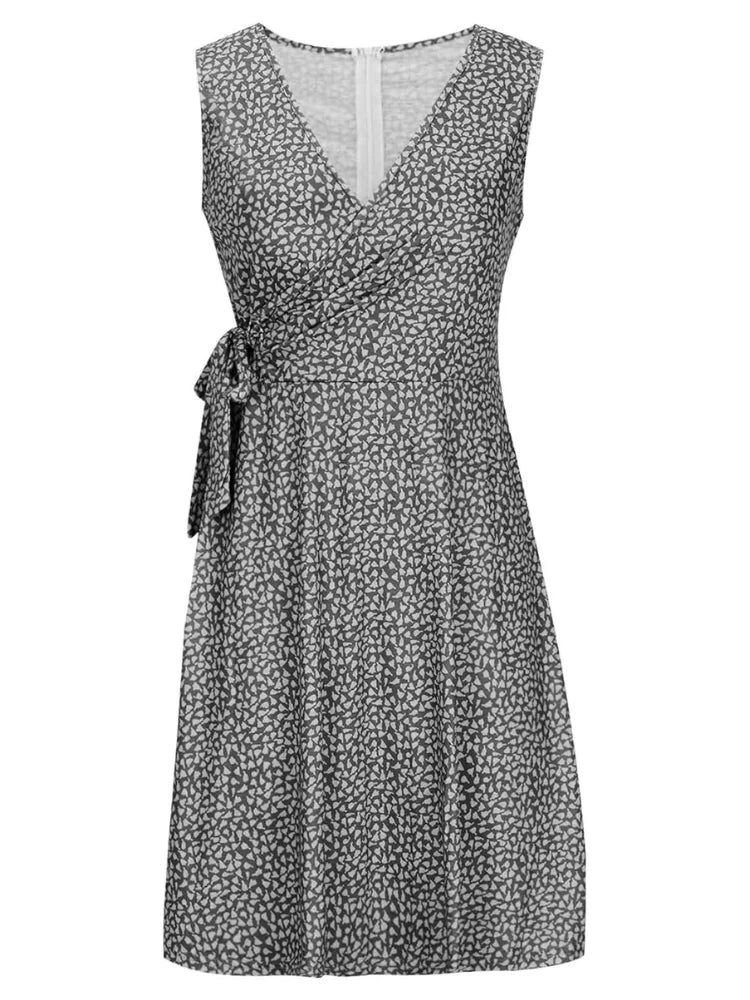 Ärmelloses Damenkleid mit Polka-Dot-Muster und Gürtel