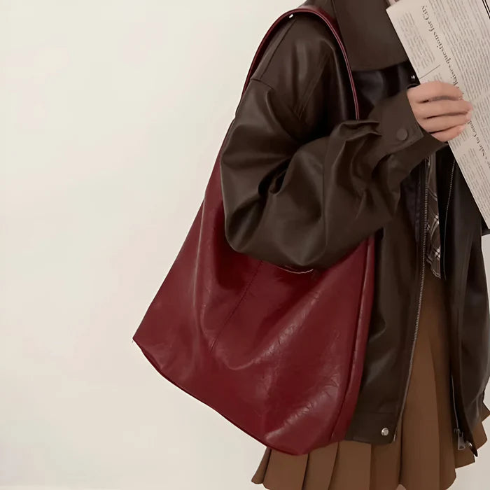 2-teiliges Set: Große Schultertasche aus Leder
