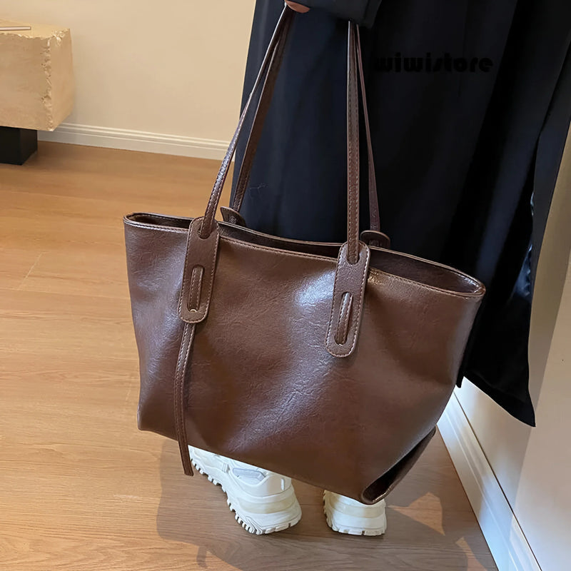 Damen Stilvolle Schulterhandtasche aus Leder