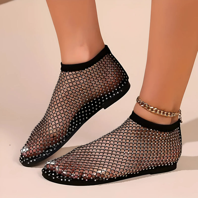 Bequeme glänzende Mesh-Flats Sandalen