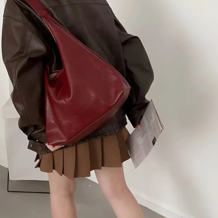2-teiliges Set: Große Schultertasche aus Leder