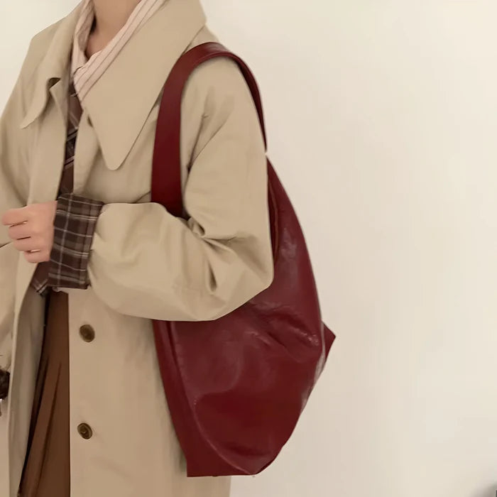2-teiliges Set: Große Schultertasche aus Leder