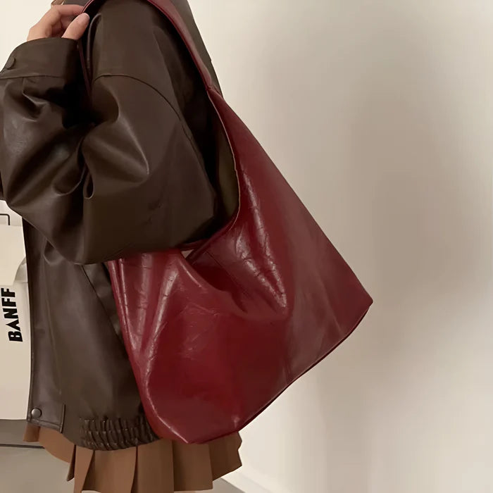 2-teiliges Set: Große Schultertasche aus Leder