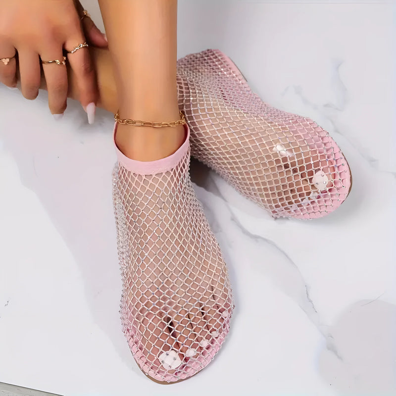 Bequeme glänzende Mesh-Flats Sandalen
