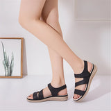 Keilsandalen mit verstellbarem Riemen und Fußgewölbeunterstützung