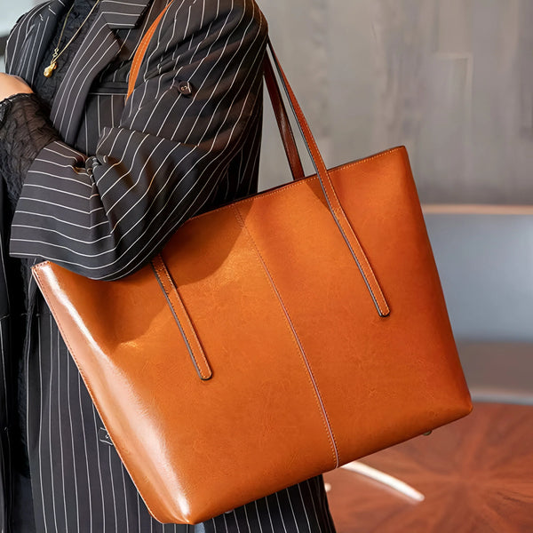 Große moderne Leder-Tote-Bag