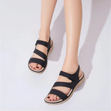 Keilsandalen mit verstellbarem Riemen und Fußgewölbeunterstützung
