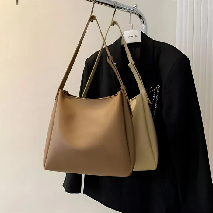 Schulterhandtasche mit großer Kapazität und passender Tasche