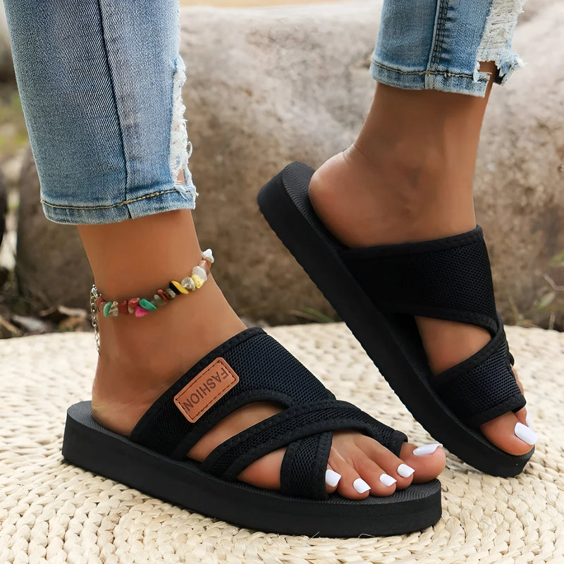 Trendige Karierte Slip-On-Sandalen