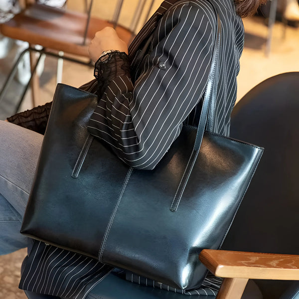 Große moderne Leder-Tote-Bag
