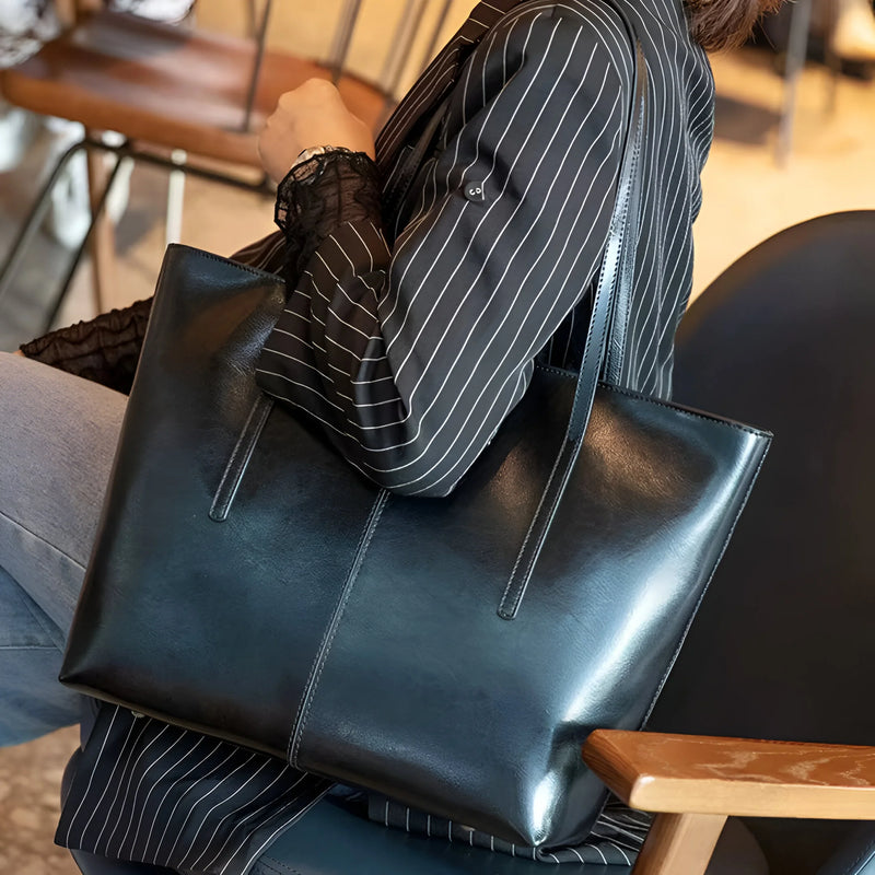 Große moderne Leder-Tote-Bag