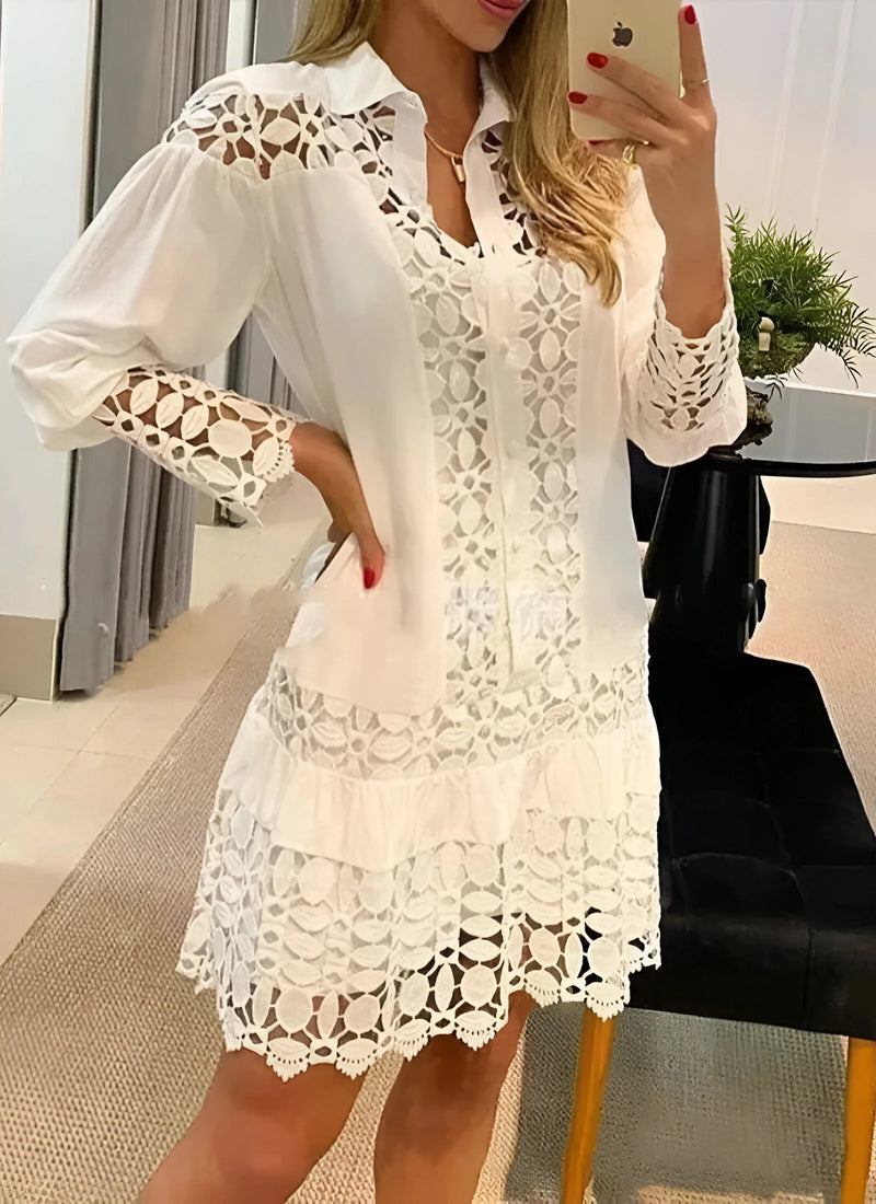 Stilvolles Hemdkleid mit Spitze und Cut-Outs sowie langen Ärmeln