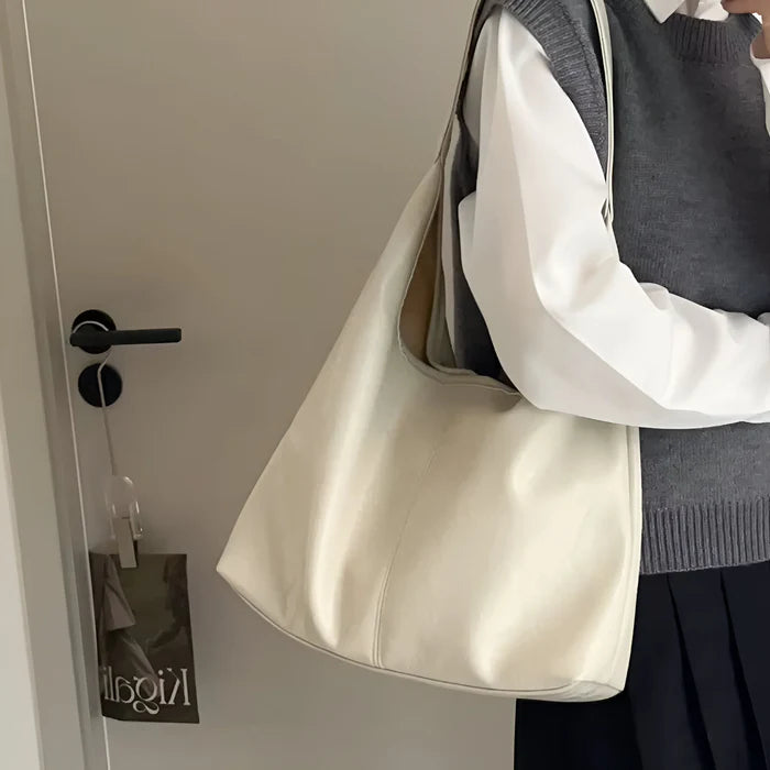 2-teiliges Set: Große Schultertasche aus Leder