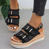 Schicke Plateau-Sandalen mit Doppel-Schnalle