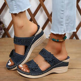 Damen Blumige Keil-Ledersandalen
