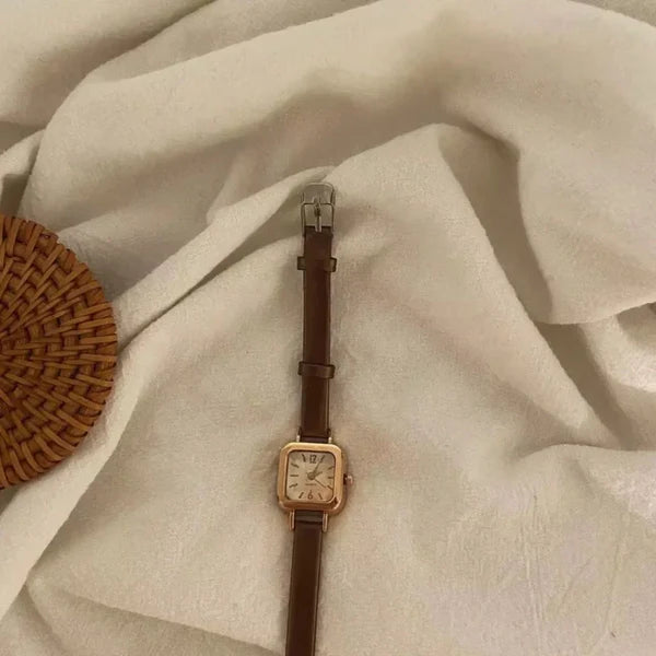Quadrat Zifferblatt Lederarmband Uhr