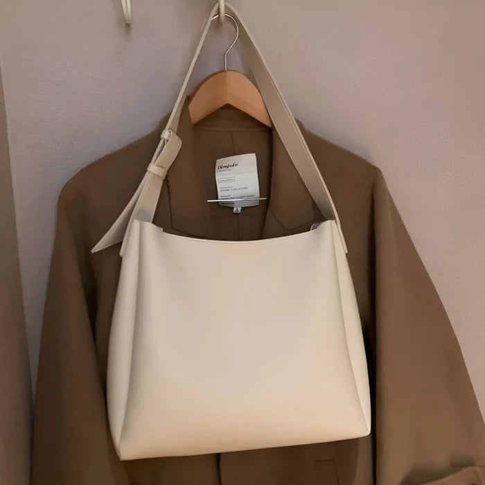 Schulterhandtasche mit großer Kapazität und passender Tasche