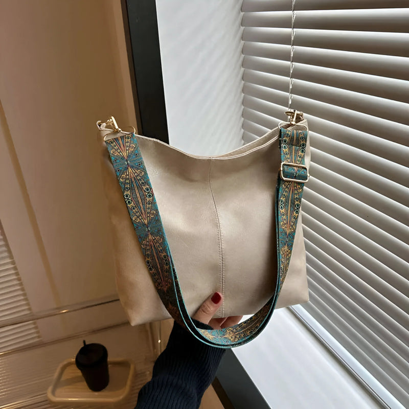 Vintage Leder-Umhängetasche mit breitem Riemen