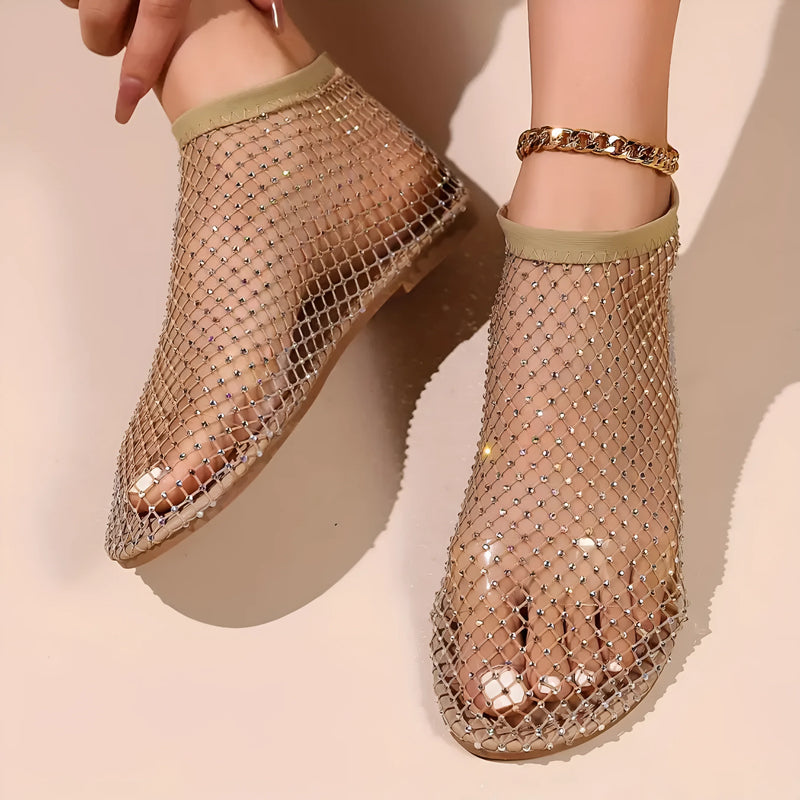 Bequeme glänzende Mesh-Flats Sandalen