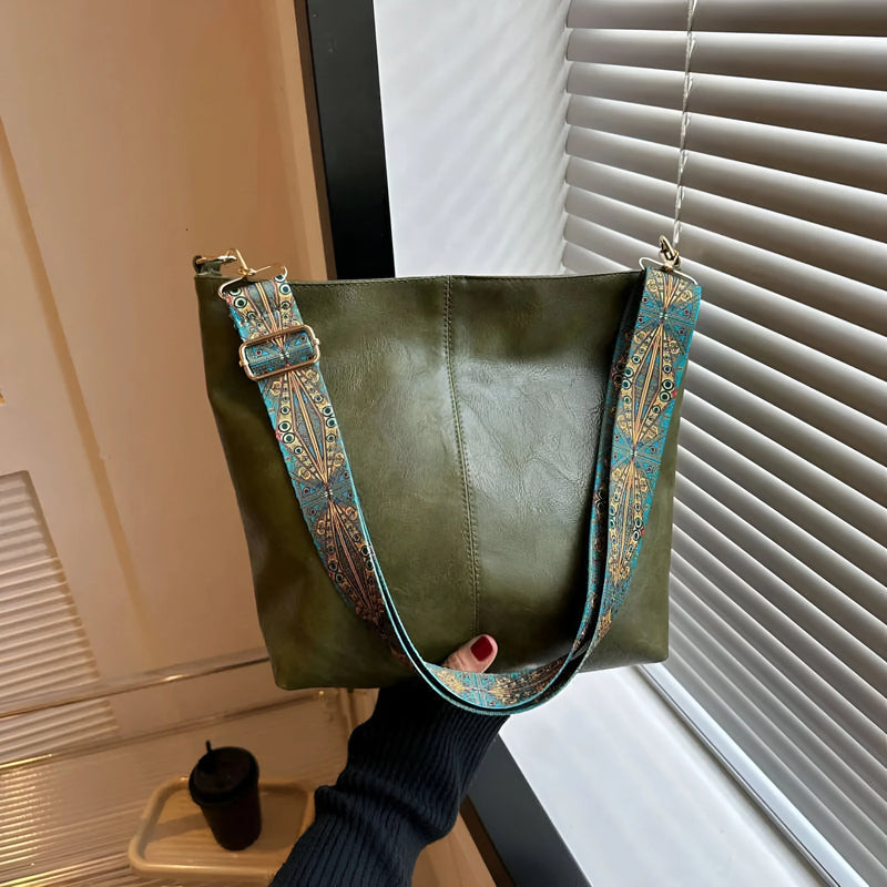Vintage Leder-Umhängetasche mit breitem Riemen