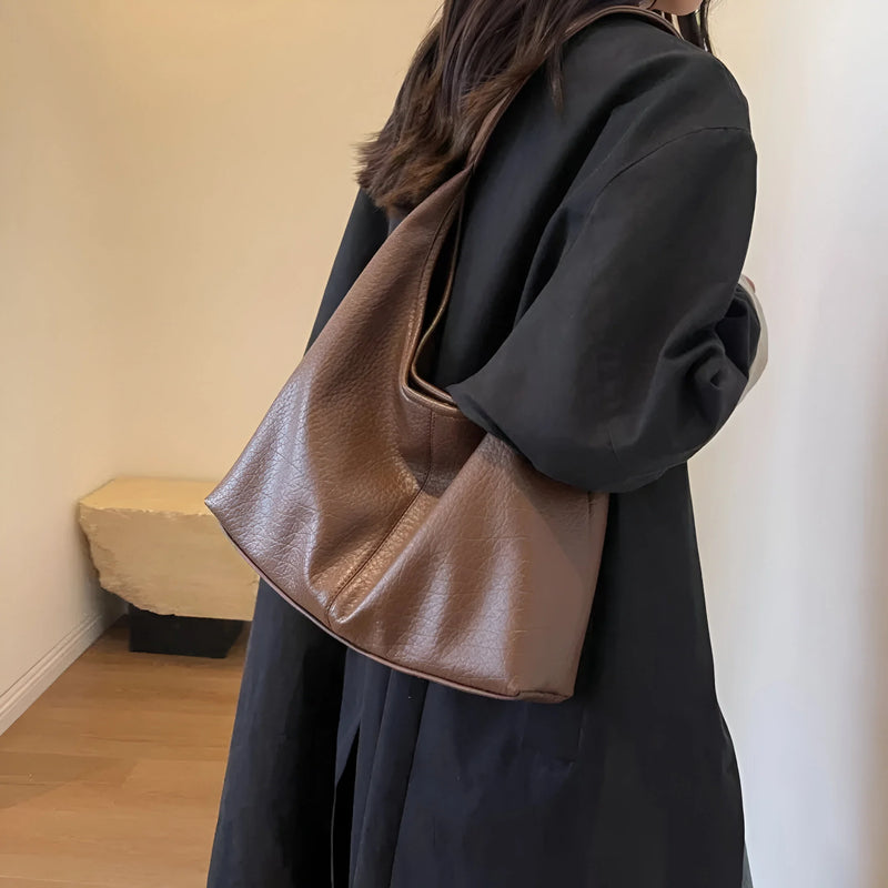 Damen Schultertasche aus Leder mit verstellbarem Riemen