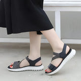 Verstellbare Strickriemen-Sommersandalen mit gepolsterter Sohle
