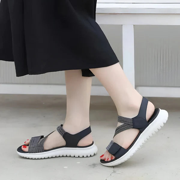 Verstellbare Strickriemen-Sommersandalen mit gepolsterter Sohle