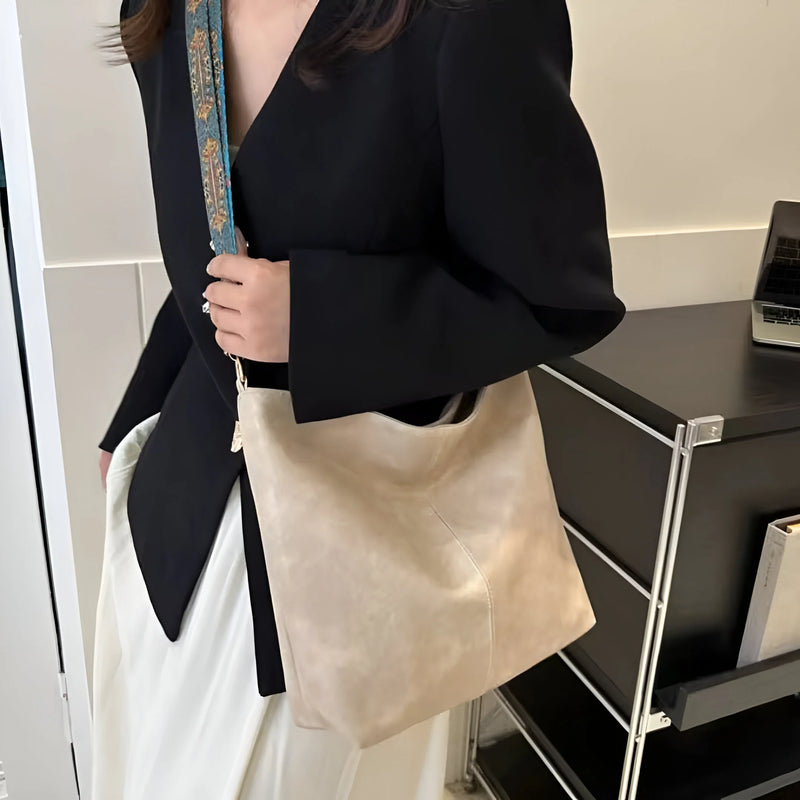 Vintage Leder-Umhängetasche mit breitem Riemen