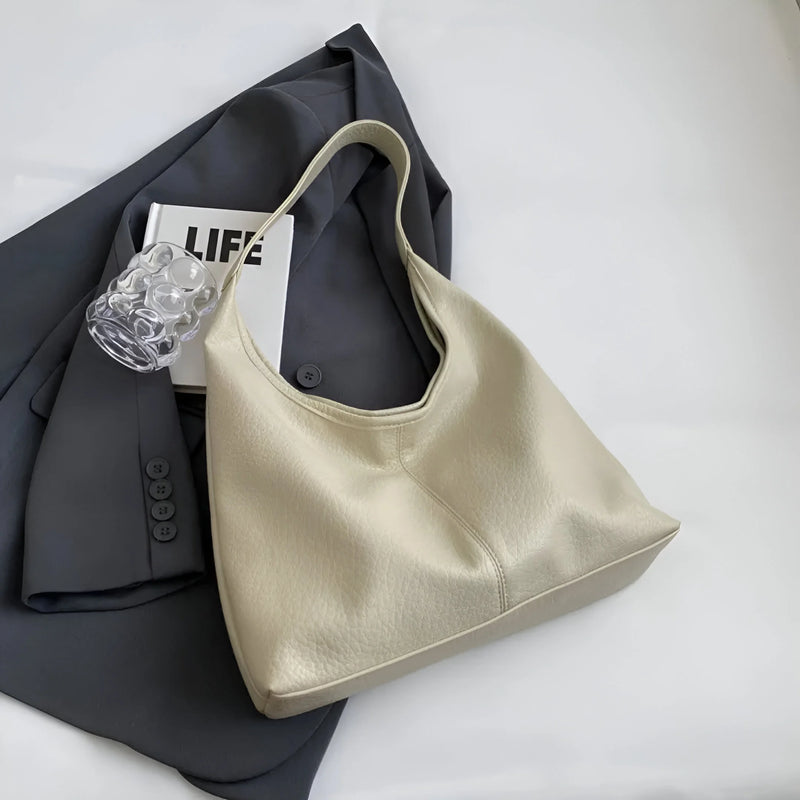 Damen Schultertasche aus Leder mit verstellbarem Riemen