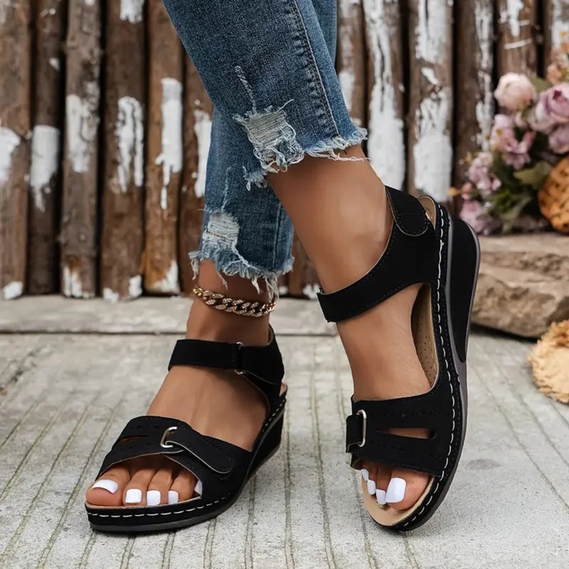 Unterstützende Damen-Sommer-Sandalen