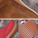 Bequeme Blumen-Wedge-Sandalen