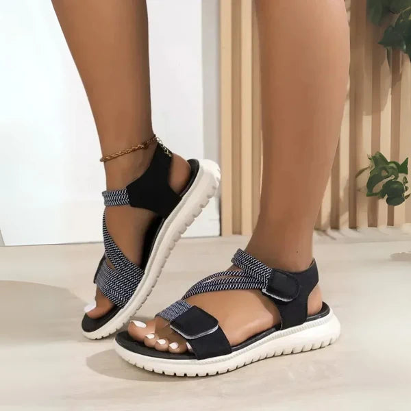 Verstellbare Strickriemen-Sommersandalen mit gepolsterter Sohle