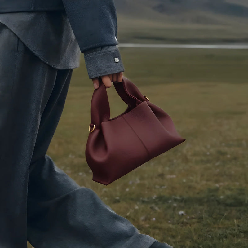 Weiche Cloud-Schultertasche aus Leder
